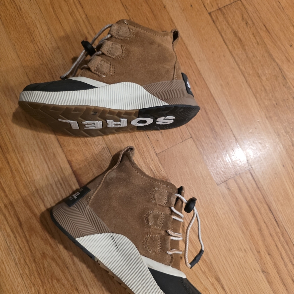 Sorel Youth Waterproof Boot - Picture 3 of 7